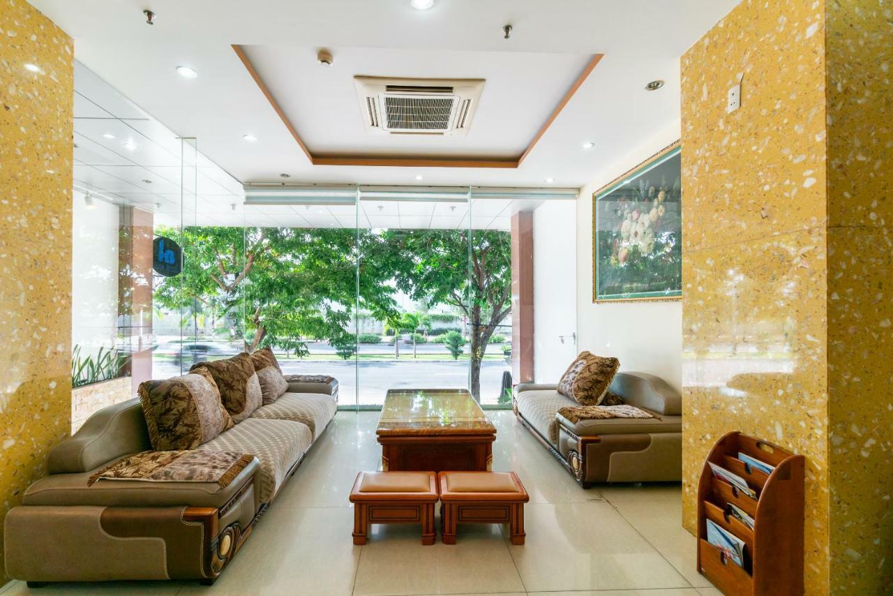 Oyo 375 Hoa Binh Hotel ダナン エクステリア 写真
