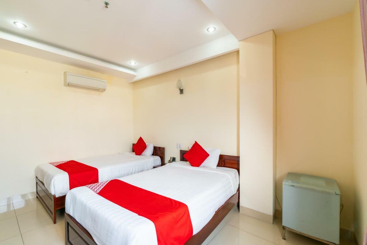 Oyo 375 Hoa Binh Hotel ダナン エクステリア 写真