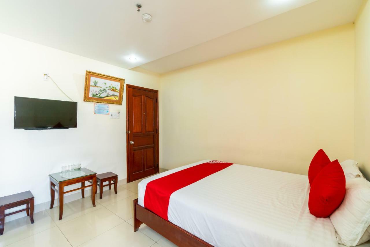 Oyo 375 Hoa Binh Hotel ダナン エクステリア 写真