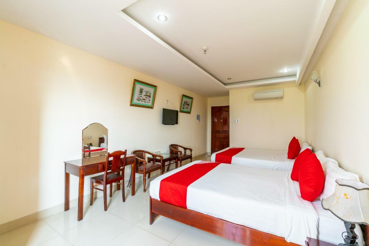 Oyo 375 Hoa Binh Hotel ダナン エクステリア 写真