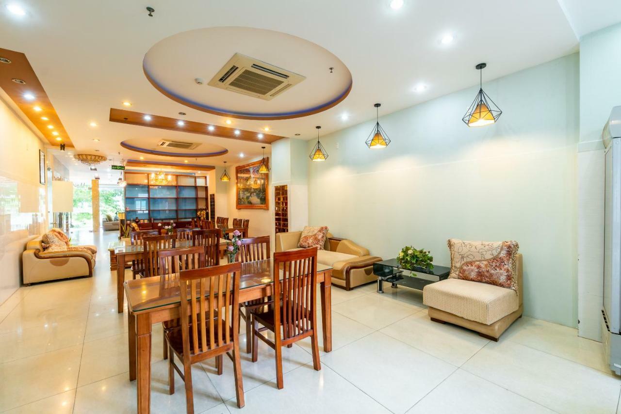Oyo 375 Hoa Binh Hotel ダナン エクステリア 写真